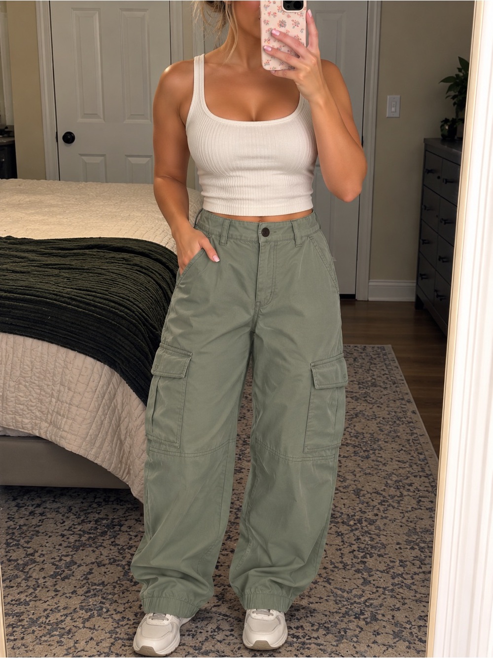 HALARA Olive Green Cargo Joggers
